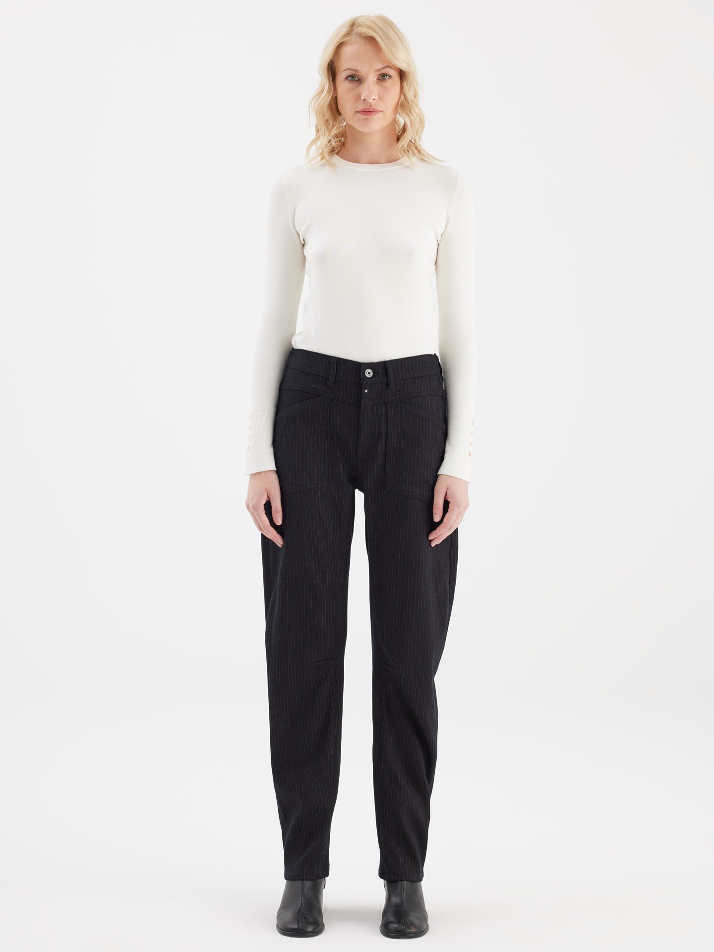 CUP OF JOE DENIM Selena Stripe Arc Leg - Black Stripe 28"L