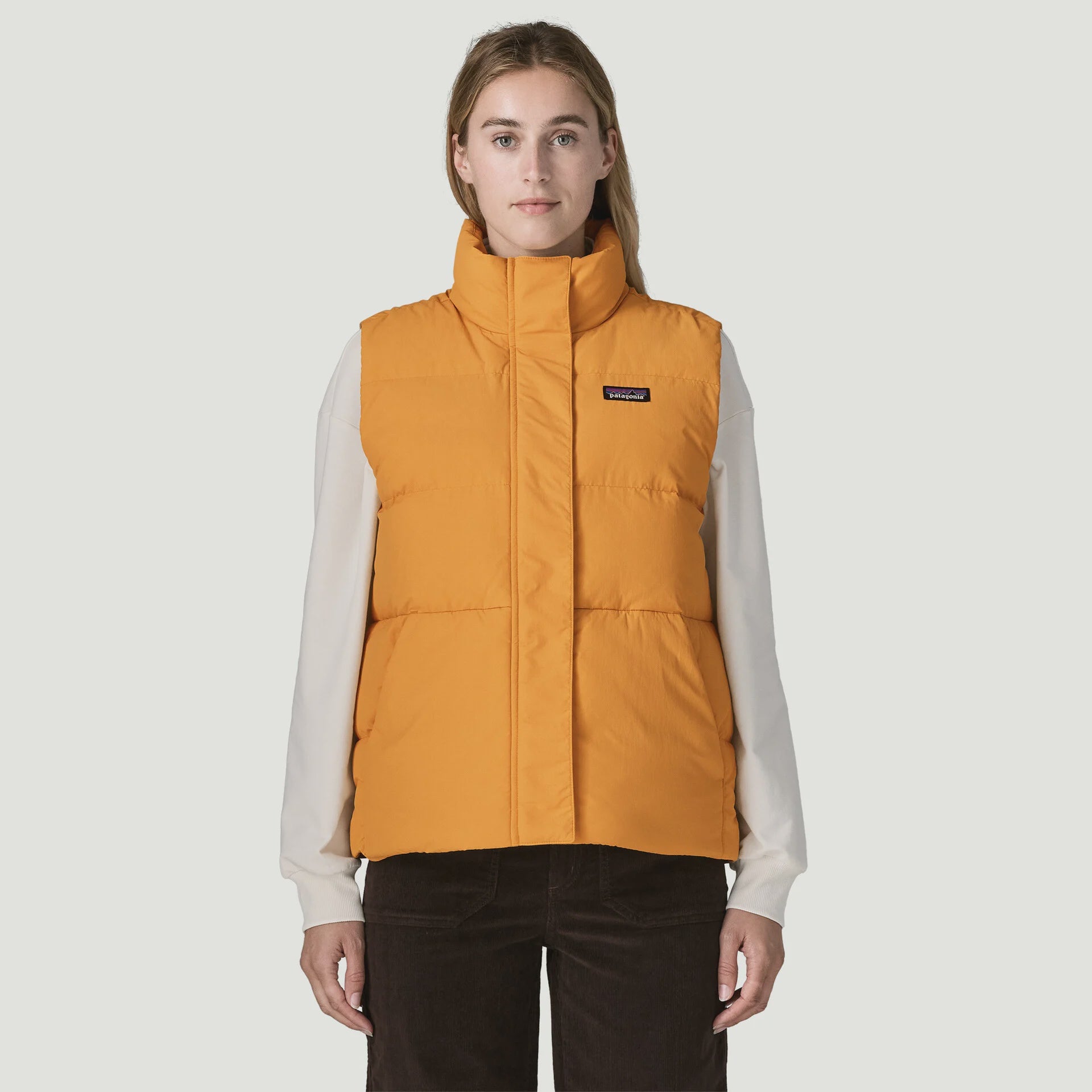 PATAGONIA Women's Sisar Down Vest - Dried Mango