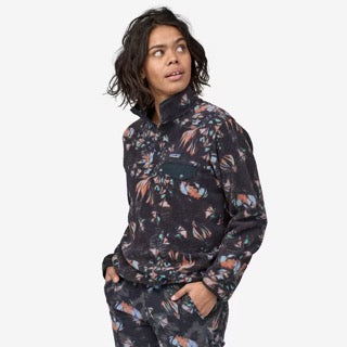W’s Lightweight Synchilla® Snap-T® Fleece Pullover -Swirl Floral: Pitch Blue