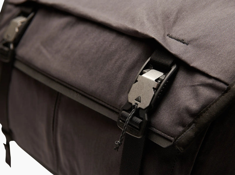 KÜHL Eskape 14 Kanvas Messenger Bag - Teak