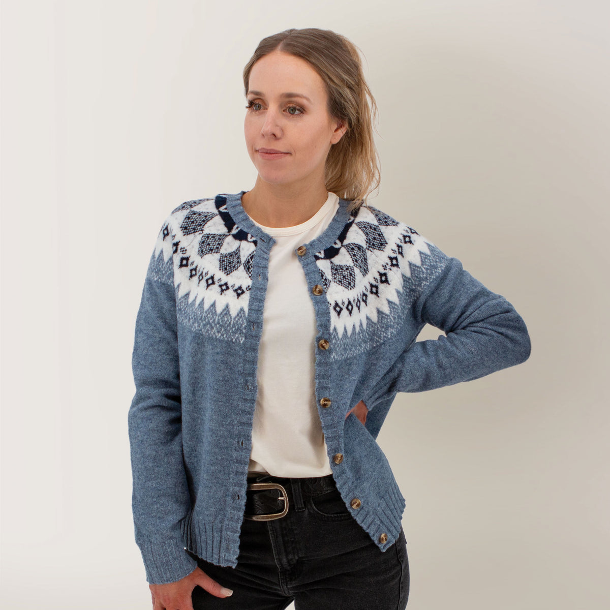 OLD RANCH - Women's Reine Cardigan - 556 Stonewash