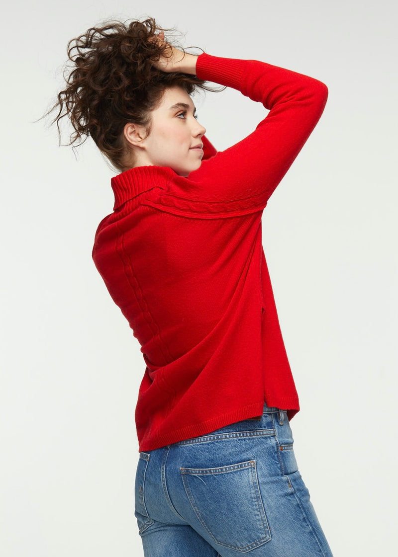W's Cable Trim Roll Neck - Scarlet
