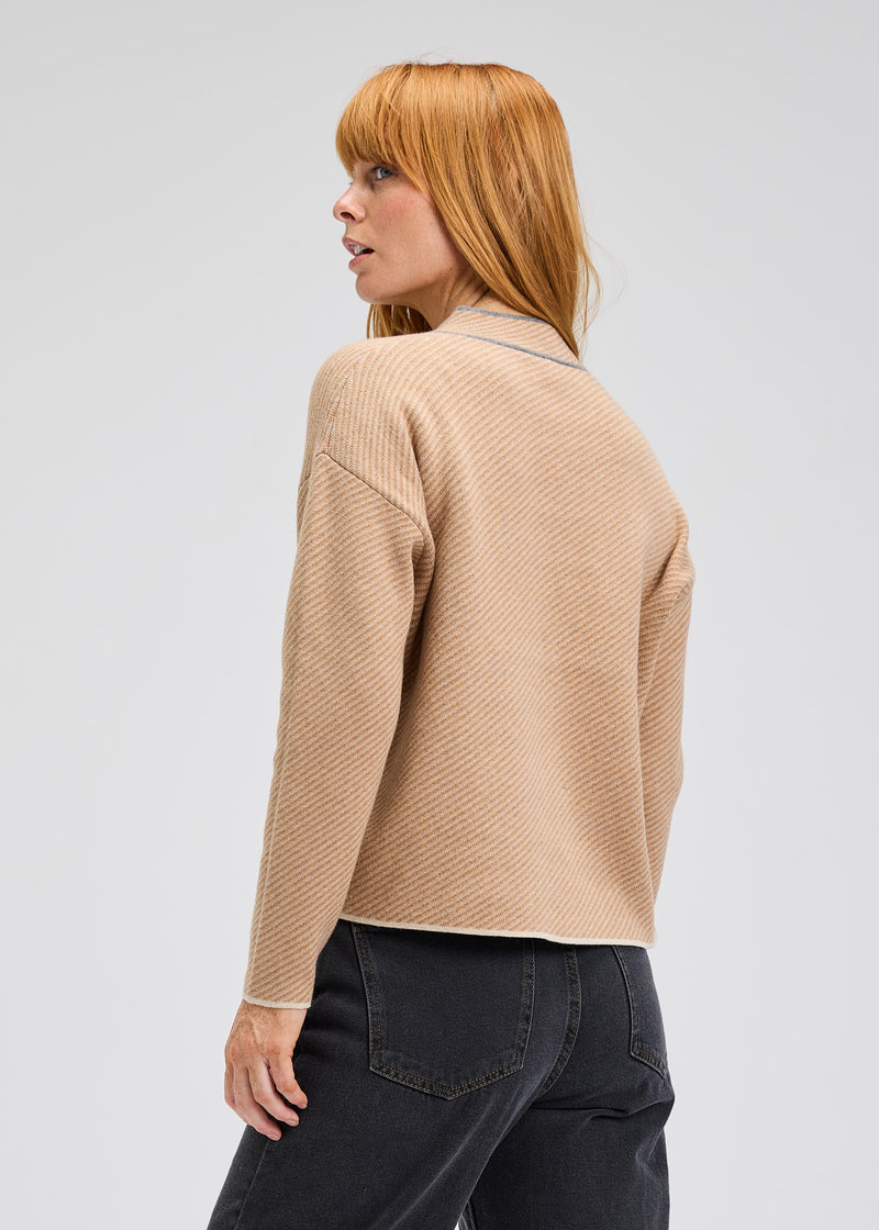 Zaket & Plover ZP7524U Neru Collar Sweater - Camel