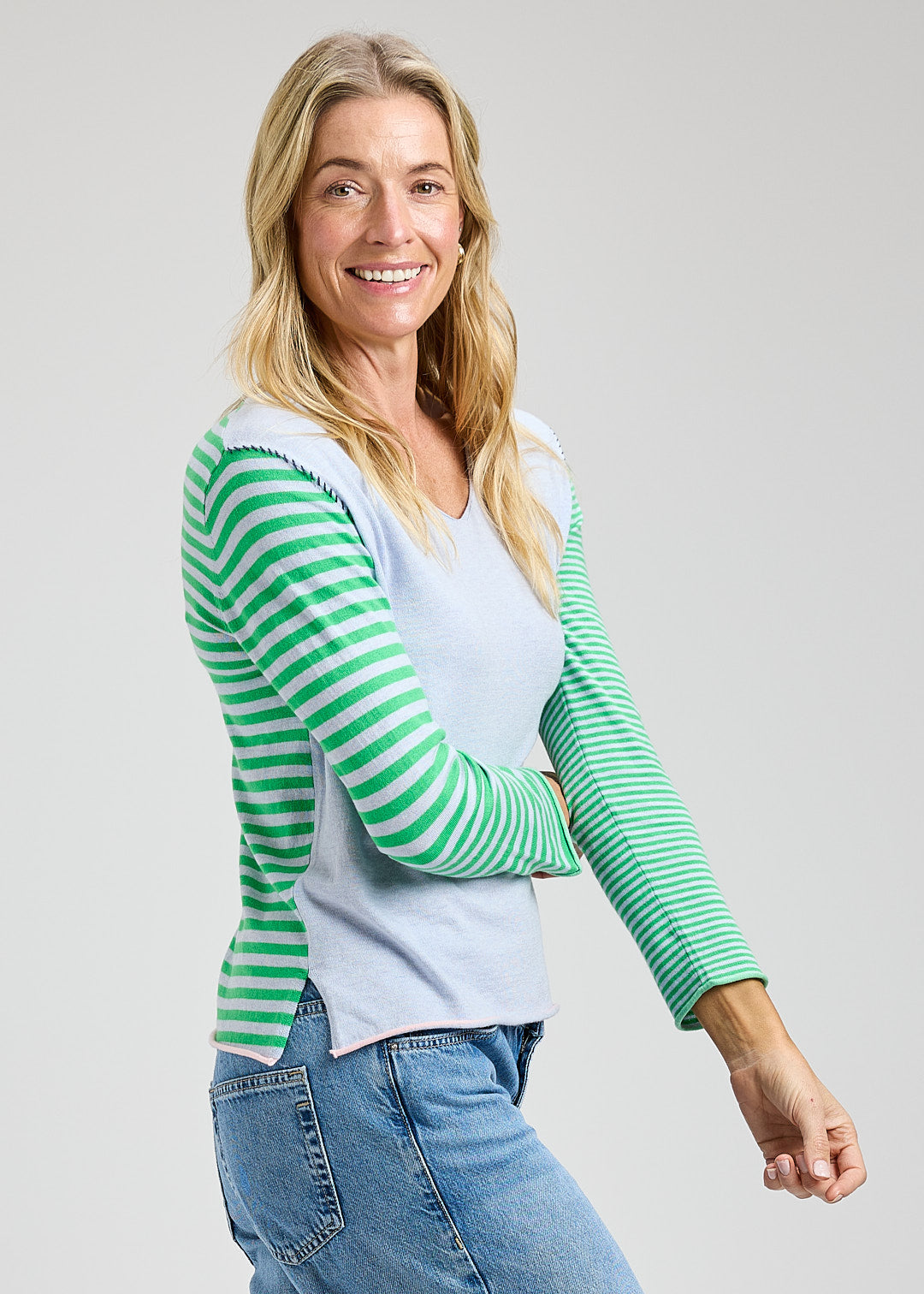 ZAKET & PLOVER ZP8401U  Varied Striped Vee Neck Sweater - Sky