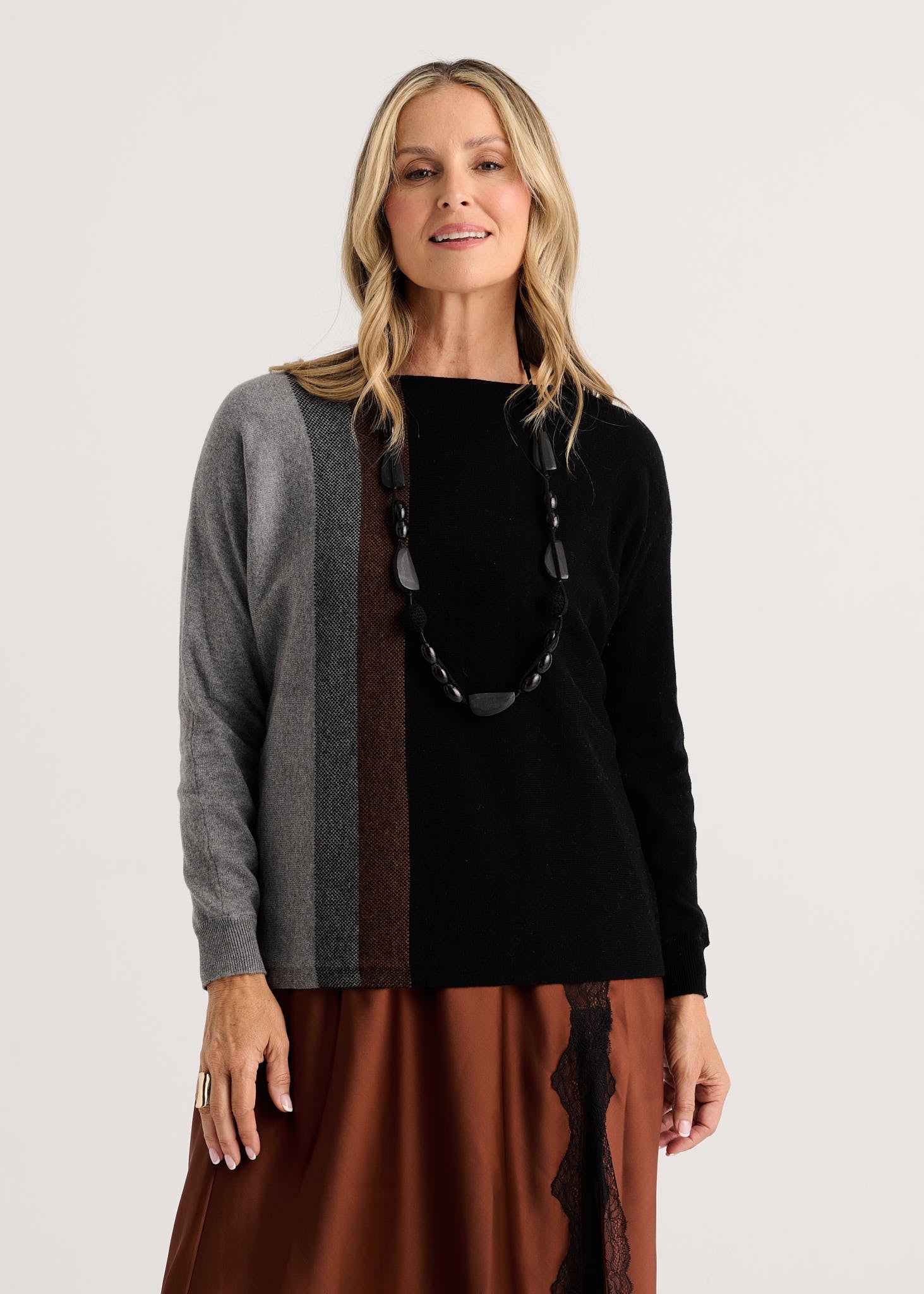 ZAKET & PLOVER ZP8537U Vertical Line Sweater - Black
