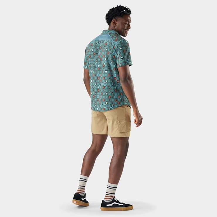 SMARTWOOL Men's Everyday Short Sleeve Button Down - Dusty Teal Geo Floral