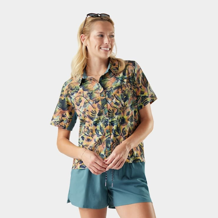 SMARTWOOL Women’s Everyday Short Sleeve Button Down - Multi Floral Party