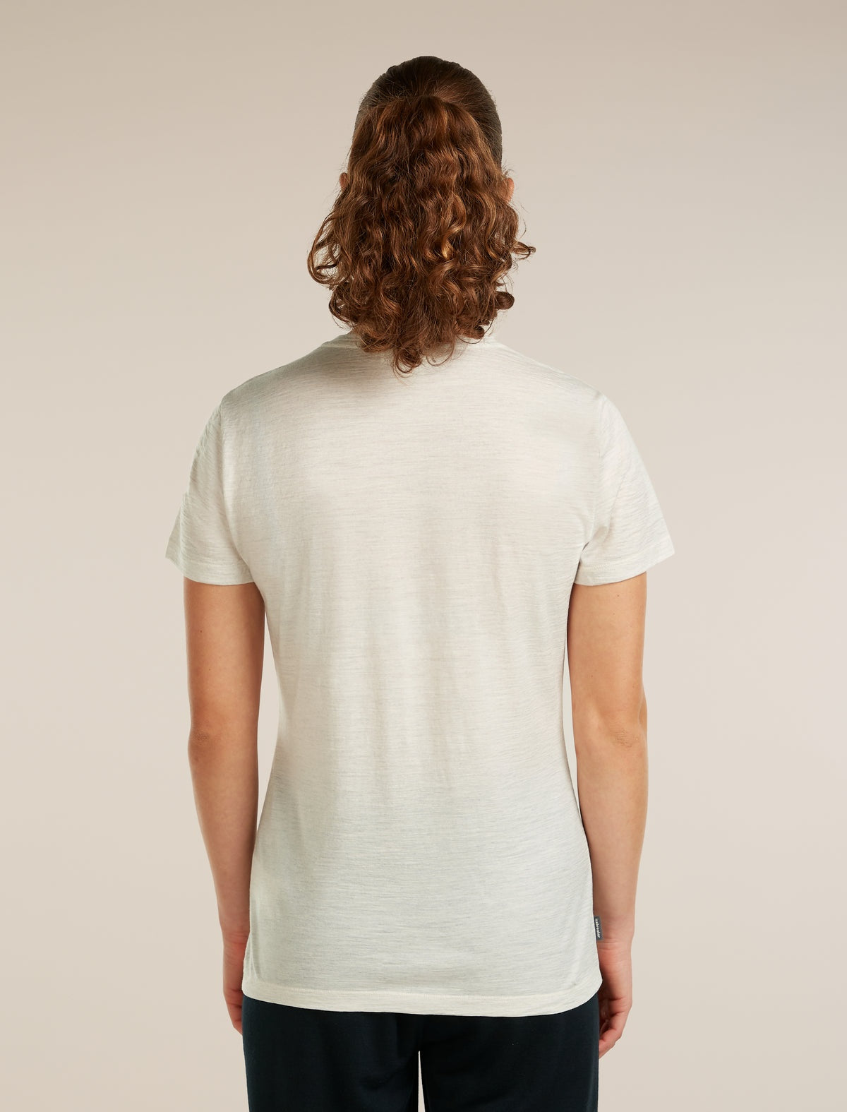 ICEBREAKER Women's Merino 150 Tech Lite Short Sleeve Tee Bird Transit - Ecru Heather