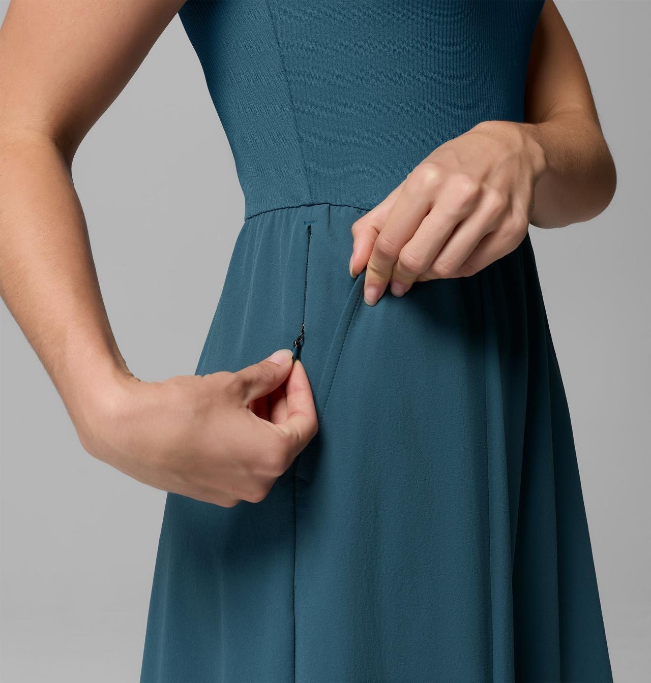 COLUMBIA Women's Pinetown Canyon™ Rib Dress - Everblue