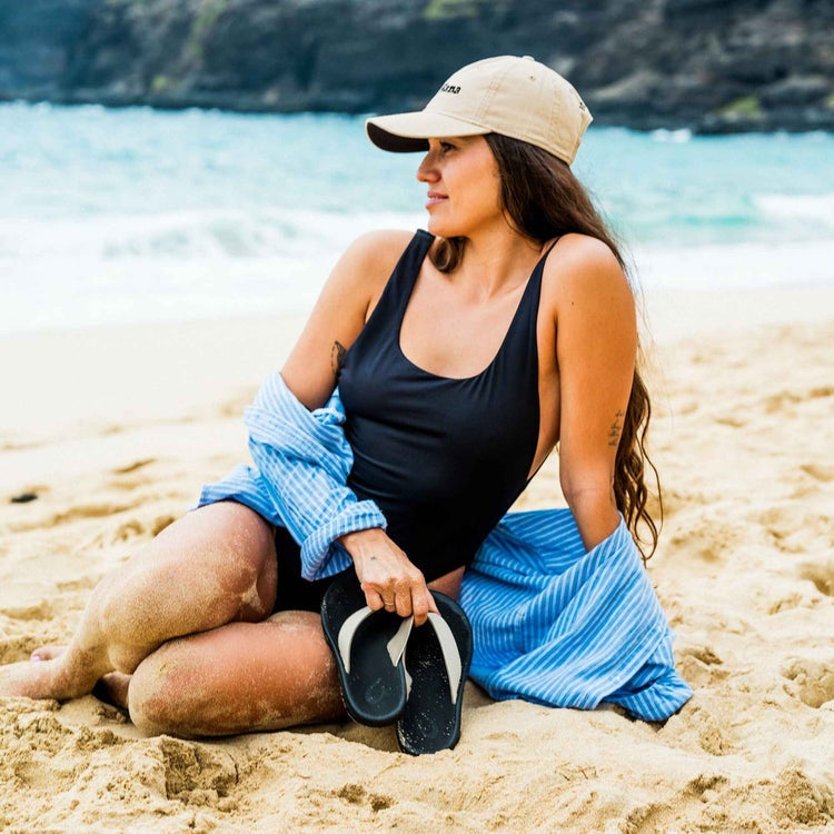 OLUKAI Women's 'Ohana - Ecru/Black