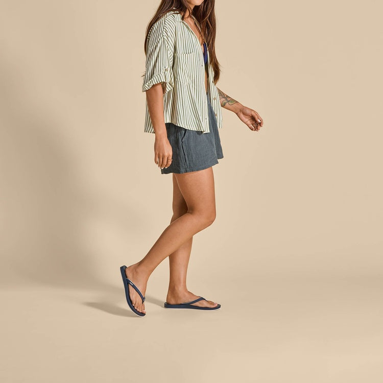 OLUKAI Women's 'Uiki - Mood Indigo//Mood Indigo