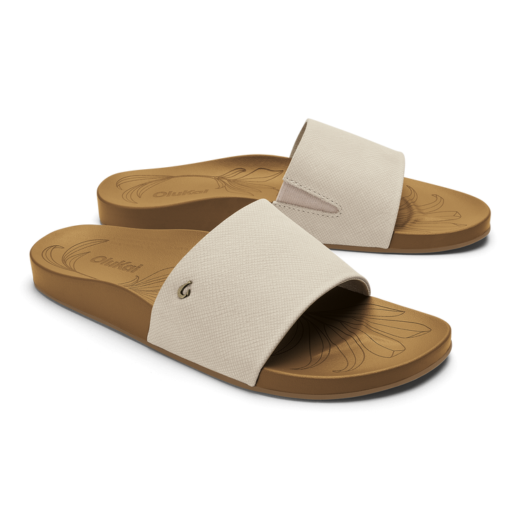 OLUKAI Women's Kipe'a Pono - Tapa/Crosshatch