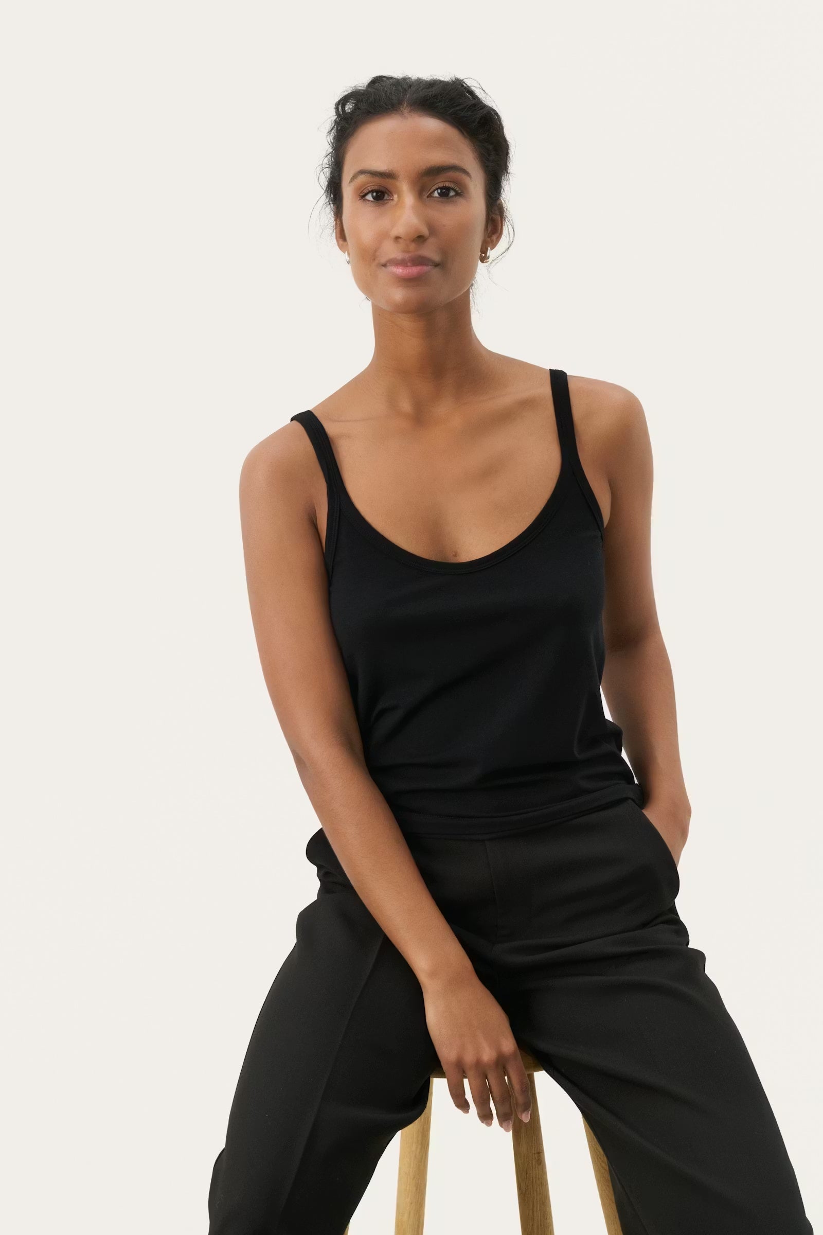 NeliePW Top - Black