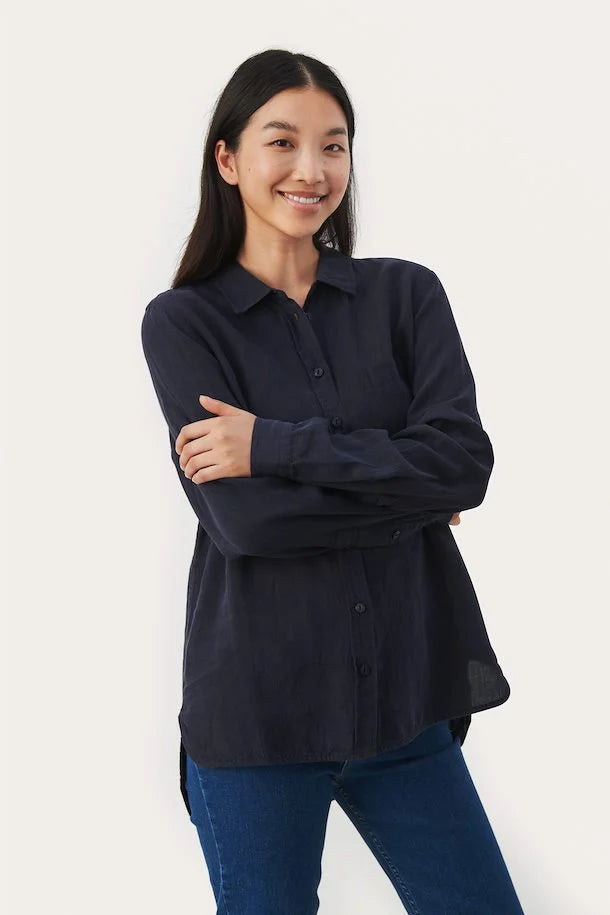 W's Kiva Linen Button Down Shirt - Night Sky