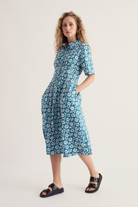 SEASALT Wild Liquorice Dress - Bold Cornflower Sailboats